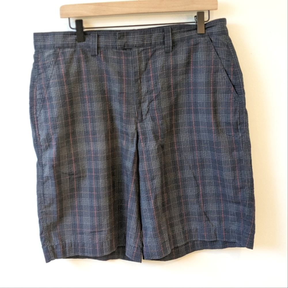 Patagonia Men's Seersucker Navy Blue Red Plaid Shorts Organic Cotton